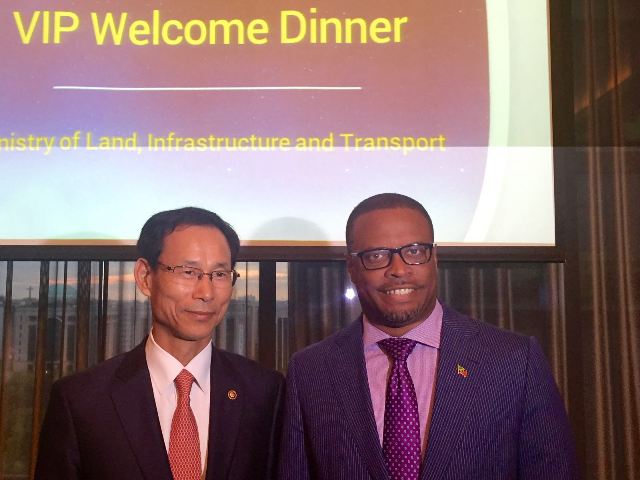 Minister of Aviation in St. Kitts and Nevis Hon. Mark Brantley with Republic of Korea official in Seoul on May 10, 2016